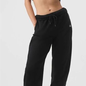 NWOT Alo Black Jogger Pants